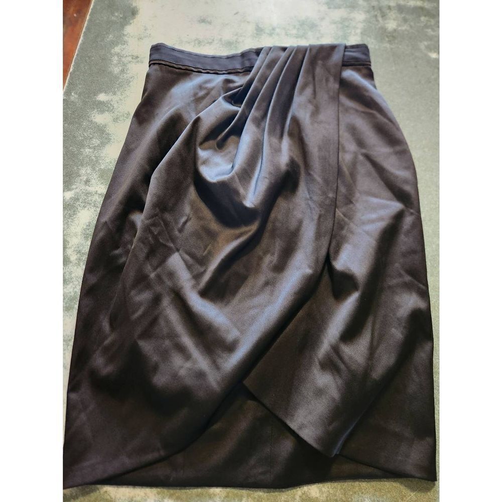 Jasmine di Milo Universe black skirt sz US 4